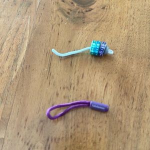 Lululemon zipper pulls/hair ties